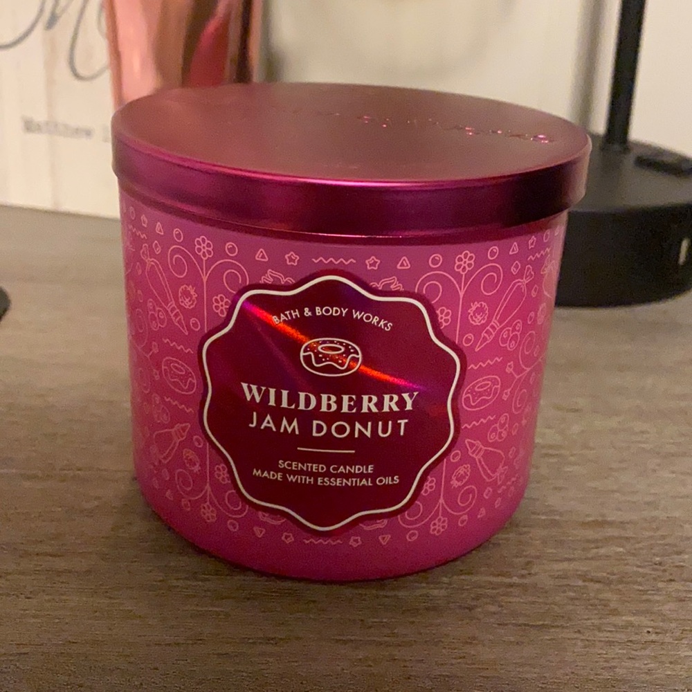 Bath & Body Works Candle
